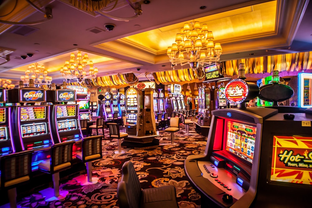 What Every Casino Player Should Know About Live Dealer Casinos post thumbnail image