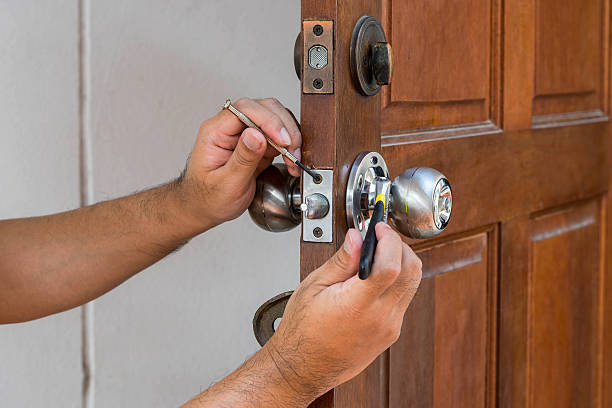 Convincible reasons to employ expert locksmiths post thumbnail image