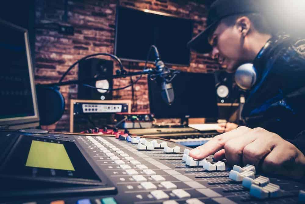 Find out why you should ask for mixing and mastering services post thumbnail image